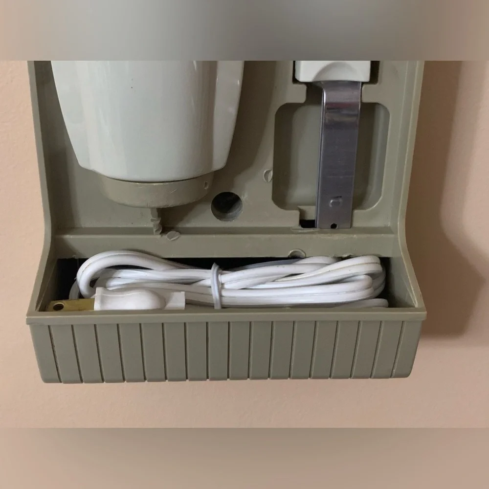 VINTAGE SEARS WALL MOUNTABLE ELECTRIC KNIFE